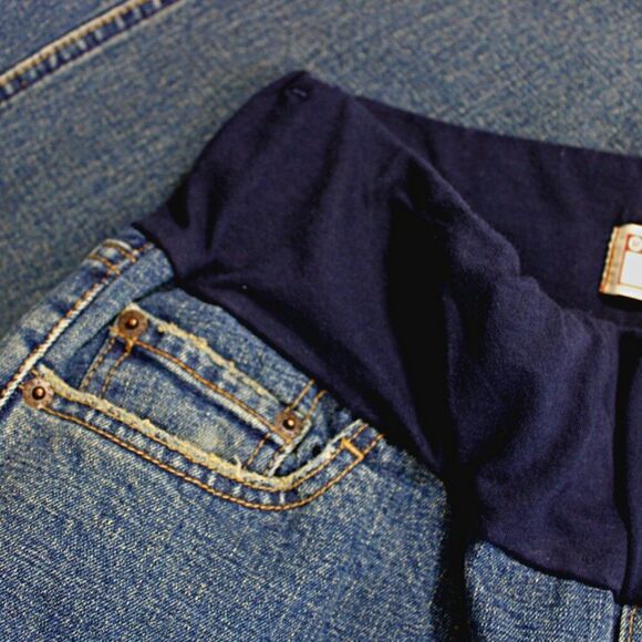 Levi’s Maternity Jeans Stretch Bootcut 5-Pocket Medium Wash Women’s Size 6 - Picture 3 of 6